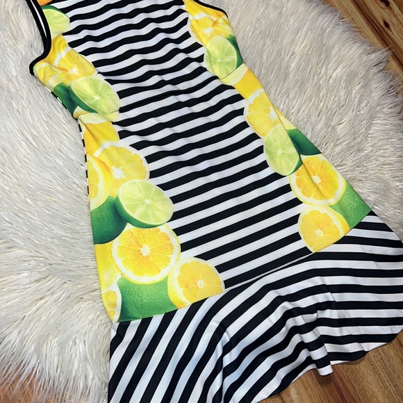 Lemon Striped Dress Size 6 - Picture 2 of 3